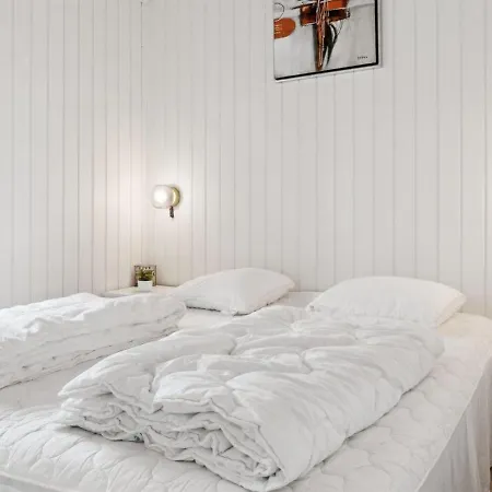 Bryngeir - 750m From The Sea In Djursland And Mols By Interhome Nyaraló *