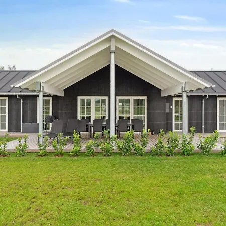 Bryngeir - 750m From The Sea In Djursland And Mols By Interhome *