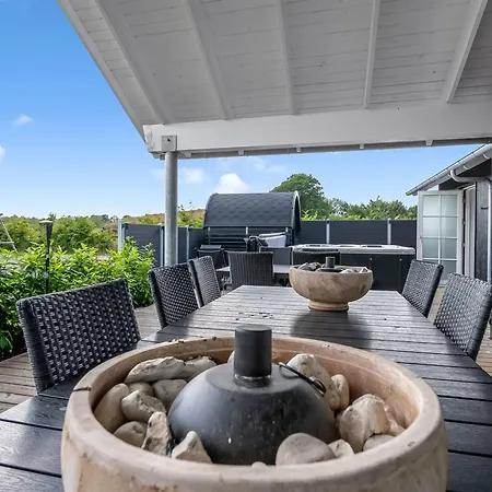 Bryngeir - 750m From The Sea By Interhome Brondstrup
